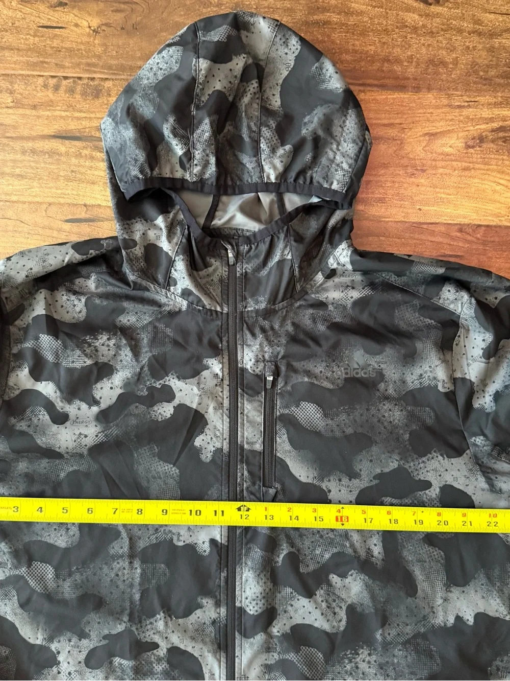 Adidas Own The Run Jacket Mens L Black Camo Hooded Full Zip Windbreaker